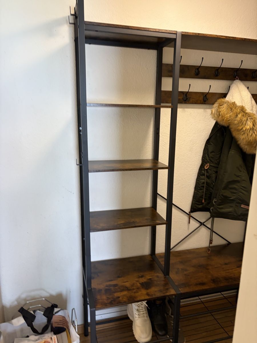 Porte manteau: Neue Garderobe – Neuf (Voir description) à Laupen par TecProPalmer1092 2