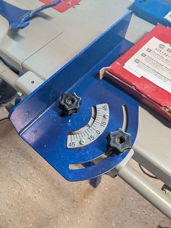 Tutte le macchine: Combiné bois 4 opérations – Usato da Denges venduto da adr_j9jg 2