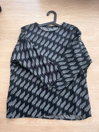 Strenesse Bluse Gr. 38 schwarz/silber neuwertig