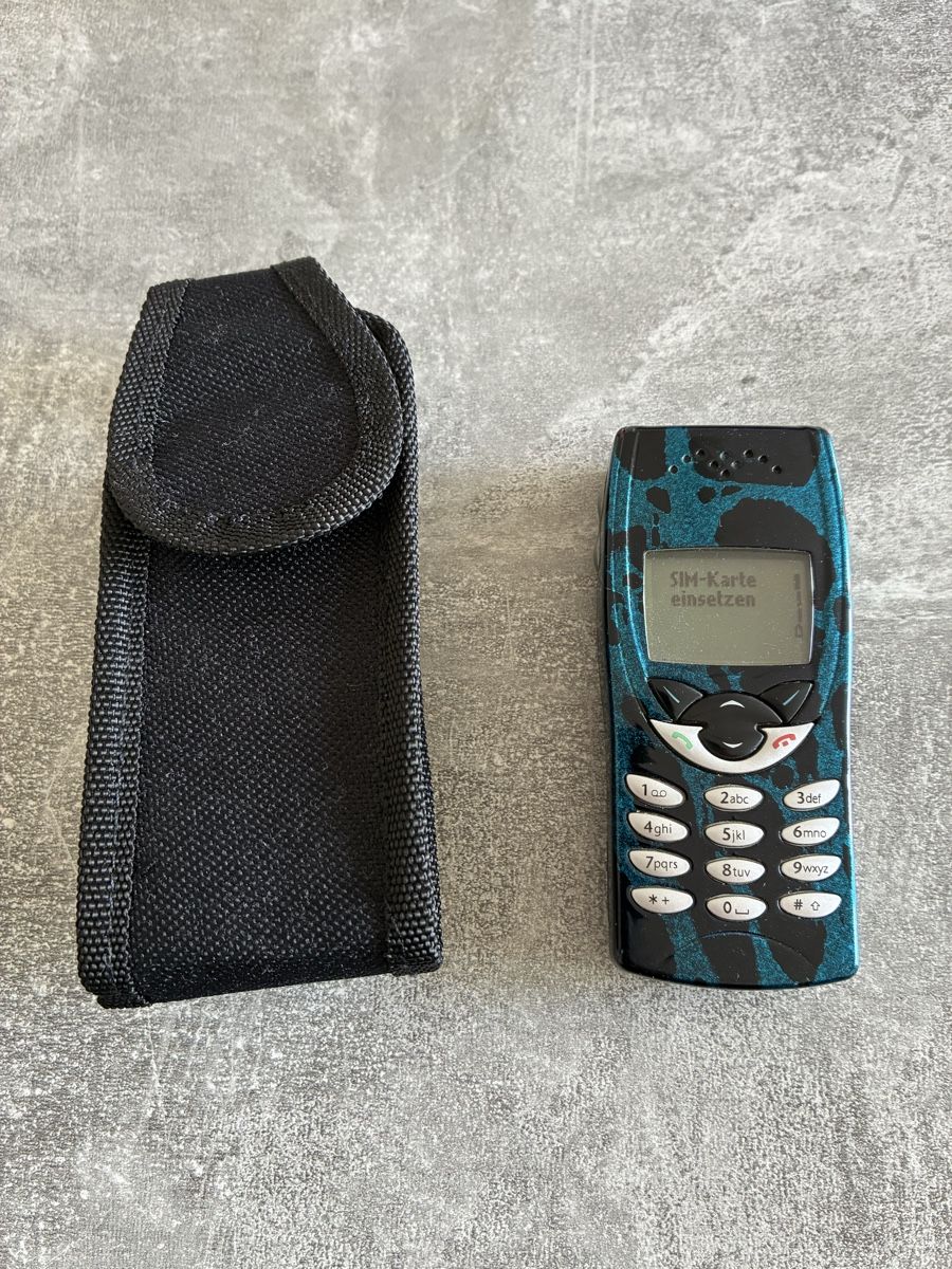 Nokia Handys / Smartphones: Nokia 8210 – Gebraucht aus Emmenbrücke von nne_hm9j
