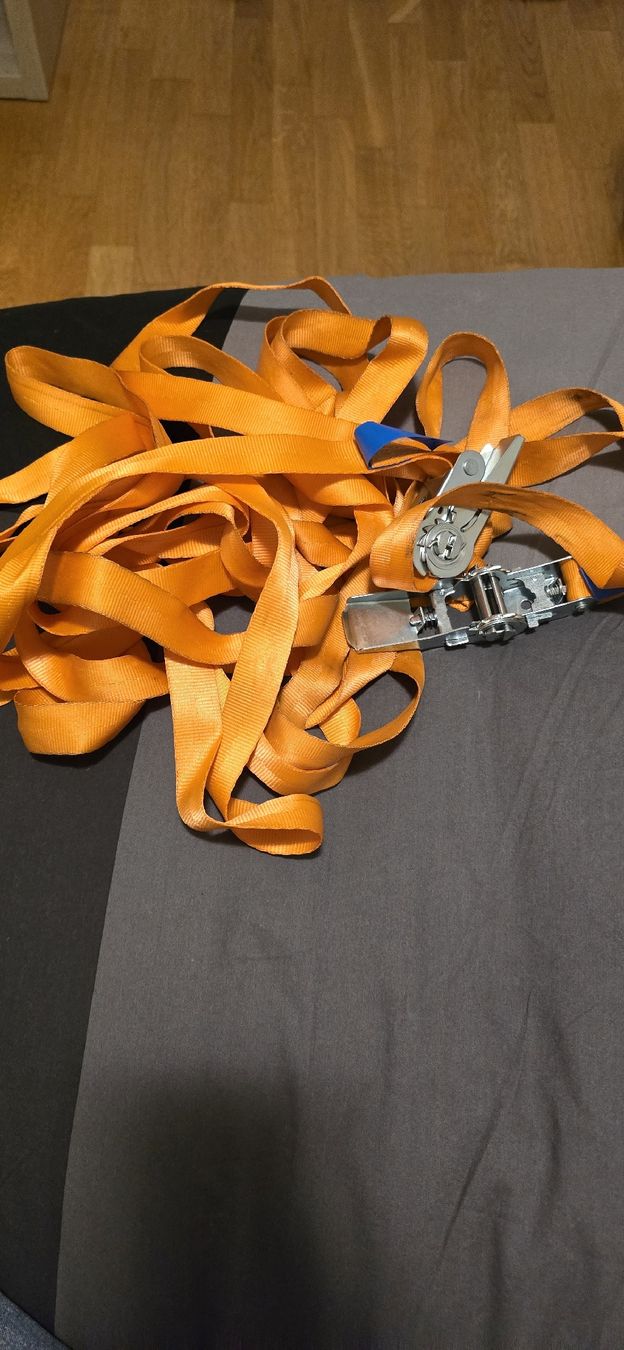Altro in Bricolage: Spanngurte mit Ratsche Orange – robust & stark – Usato da St. Gallen venduto da Arctic_Dweller 1