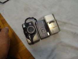 3 NIKON ANTIK FILM KAMERAS--NICHT TESTED NICHT LÄÜFT