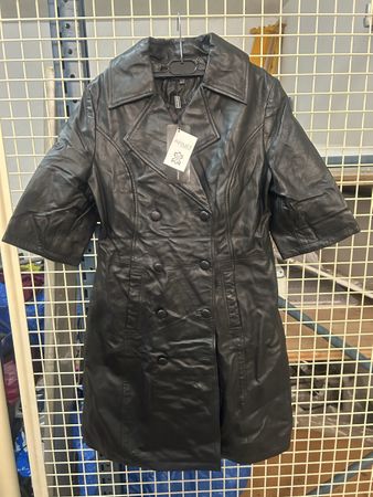 [NEU]: APART Echtleder Wintermantel Gr. 38