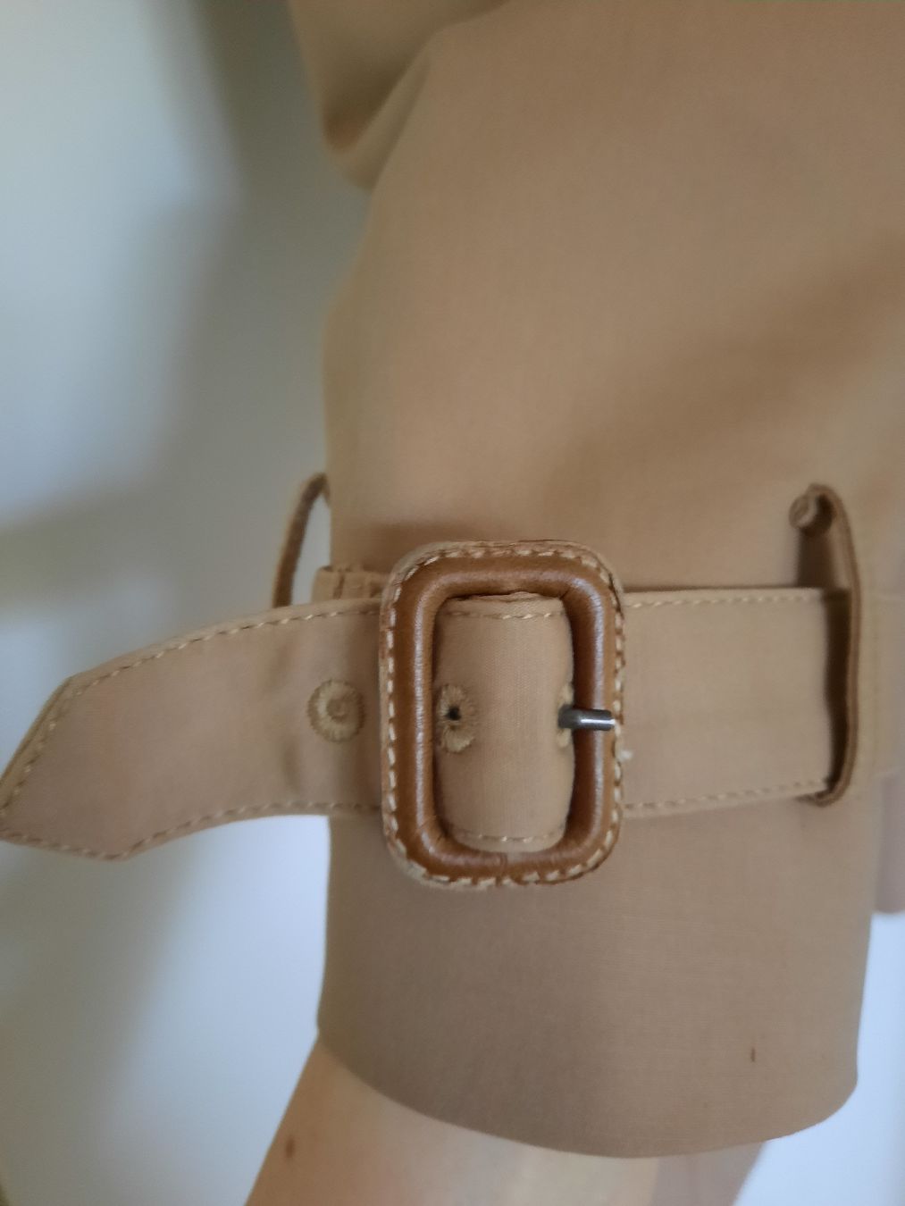 Ralph Lauren Cappotti: Club Monaco Trenchcoat – Usato da Winterthur venduto da Natastar 1