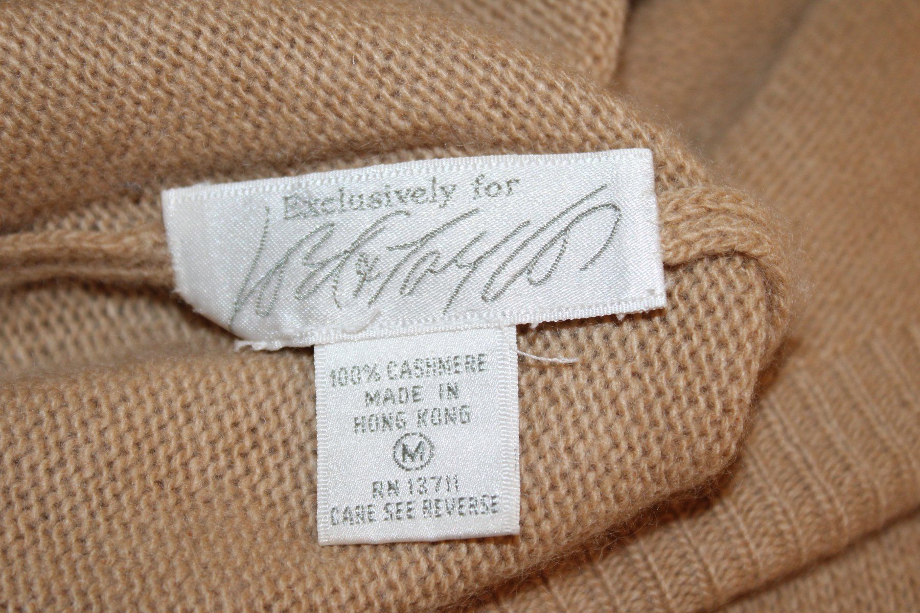 Jacken: Kaschmir-Strickjacke – Gebraucht aus Schaan von antikes_und_kurioses 4