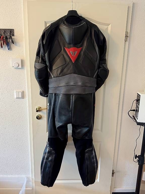 Completi: Dainese Avro Gr 52 Lederkombi  – Usato da Bellikon venduto da hundred 2