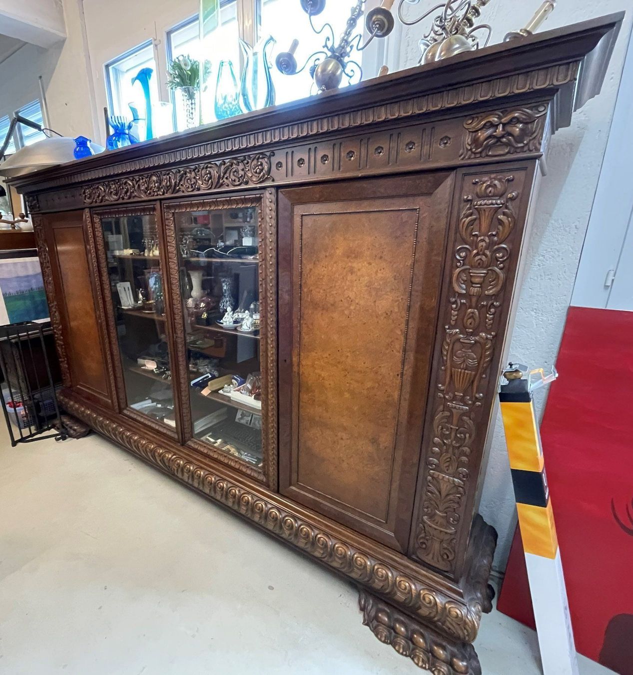 Armadi: Antik Schrank Buffet – Usato da Oftringen venduto da Vucki