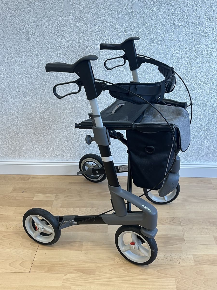 Ausili per la deambulazione: Topro Troja 5G Rollator – Usato da Horgen venduto da Grizzly83