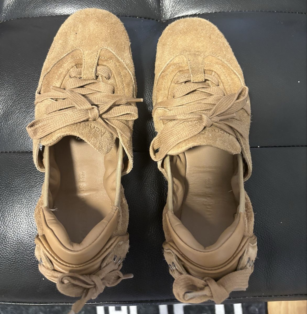 Acne Studios Scarpe da donna: Acne Studios Brown Sneakers – Usato da Chur venduto da Cuteclothes7k 1
