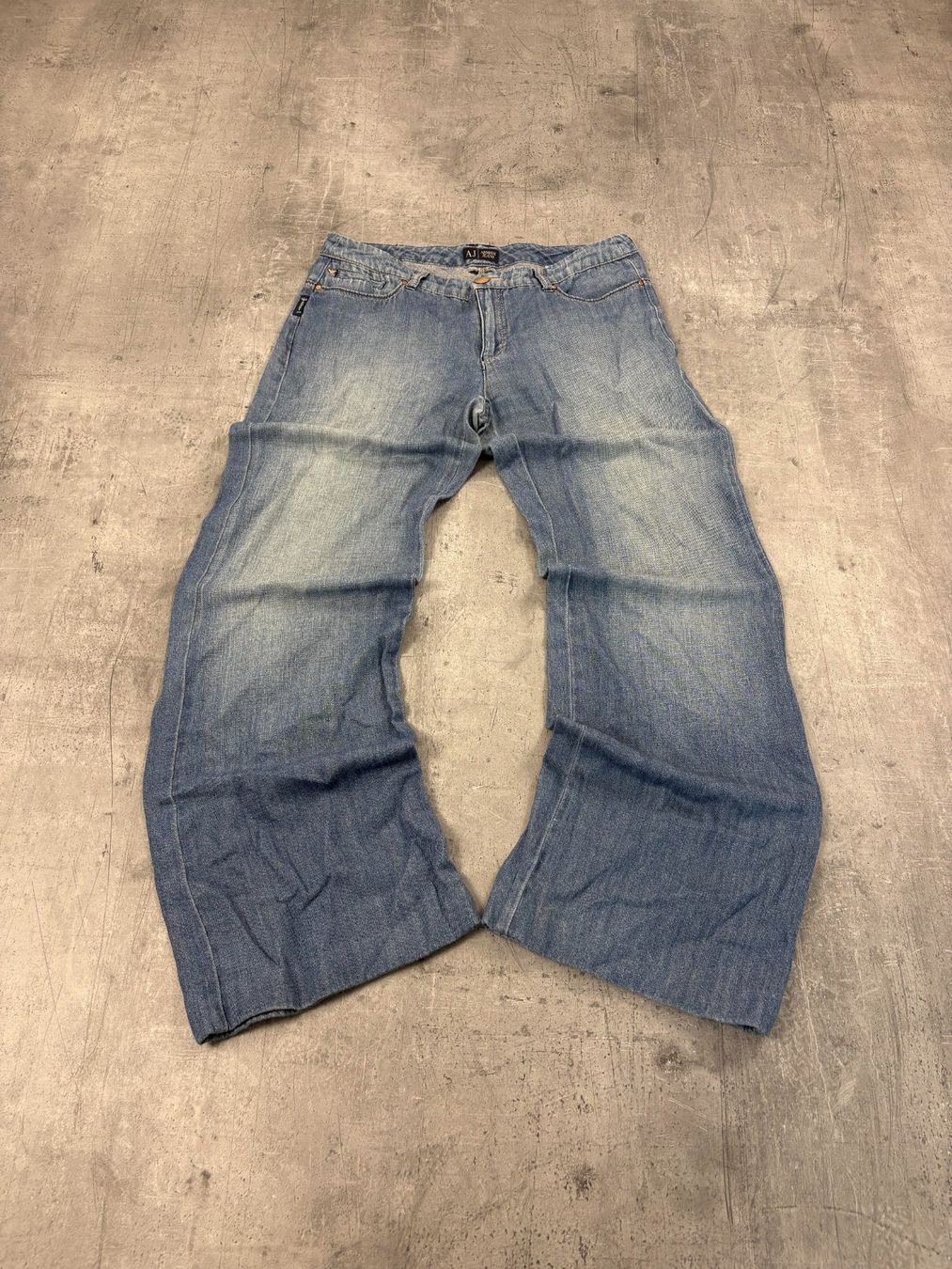 Armani Jeans: Vintage Bootcut Armani Jeans (M) – Nuovo (secondo la descrizione) da Werdenberg venduto da hase.vintage 1