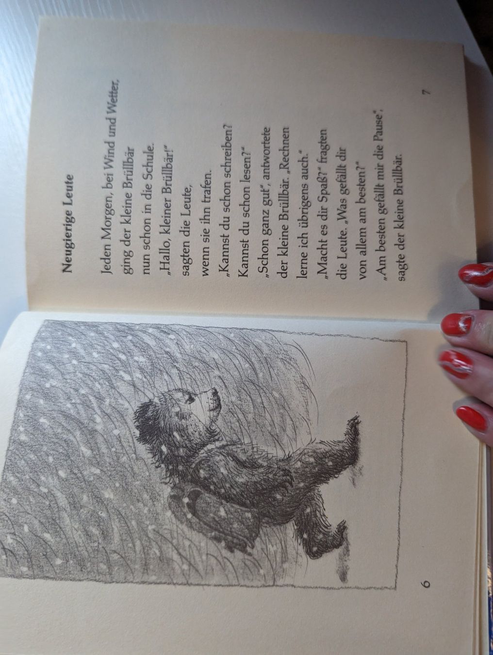 Bücher: Der kleine Brüllbär geht zur Schule – Gebraucht aus Dierikon von Jolie 2