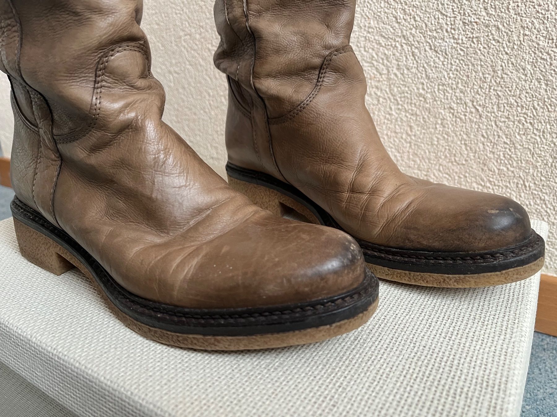 Scarpe da donna: Echt Leder Siefel Gr. 38.5 NP 450.- – Usato da Frauenfeld venduto da Andadaa 2