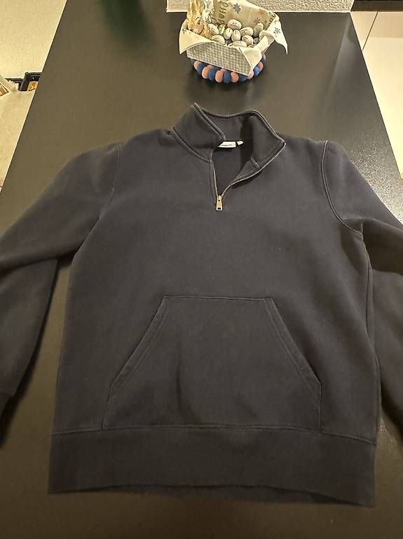 Pullover & Sweatshirts: Carhartt Zip – Gebraucht aus St. Gallen von rechsteinersell
