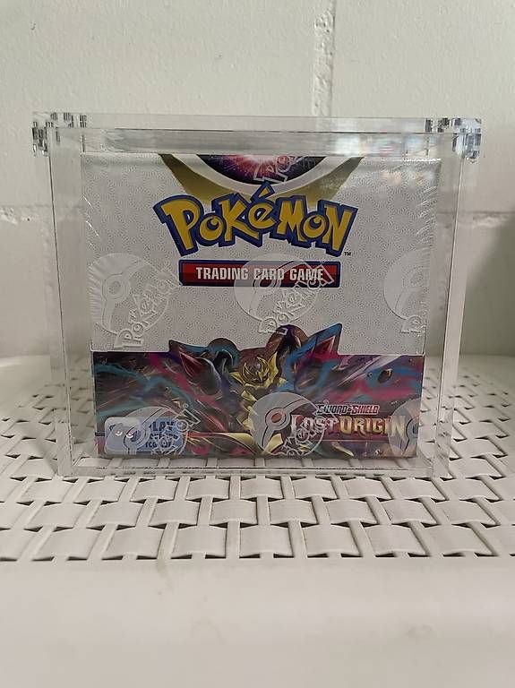 Pokémon Carte collezionabili: Pokemon Lost Origin Display – Nuovo e nell'imballaggio originale da Oetwil am See venduto da Push_Pull_Leg