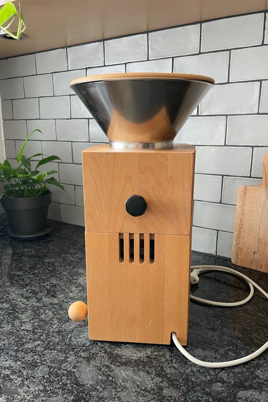 Küchengeräte: Getreidemühle und Flocker Schnitzer VARIO – Gebraucht aus Domat/Ems von LUEcardo 8