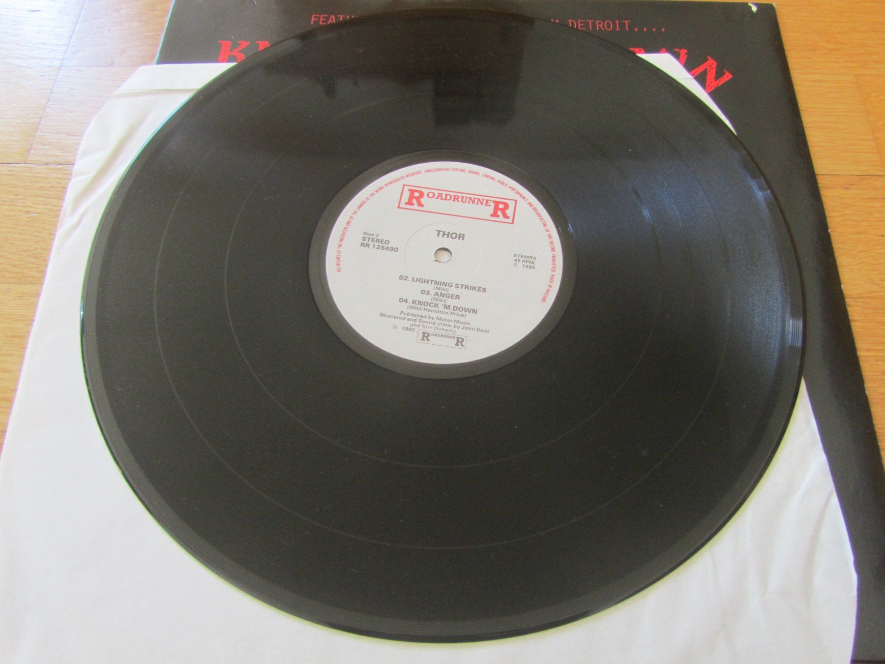 Dischi in vinile: THOR - Knock 'Em Down Maxi (Vinyl) – Usato da Seengen venduto da mikelele 2
