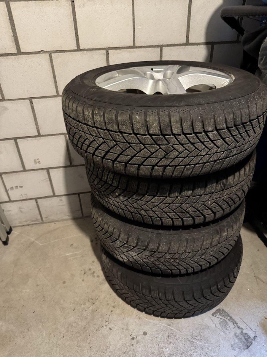 Pneumatici & Ruote complete: Winter Räder (Fiat) – Usato da Azmoos venduto da KingBos