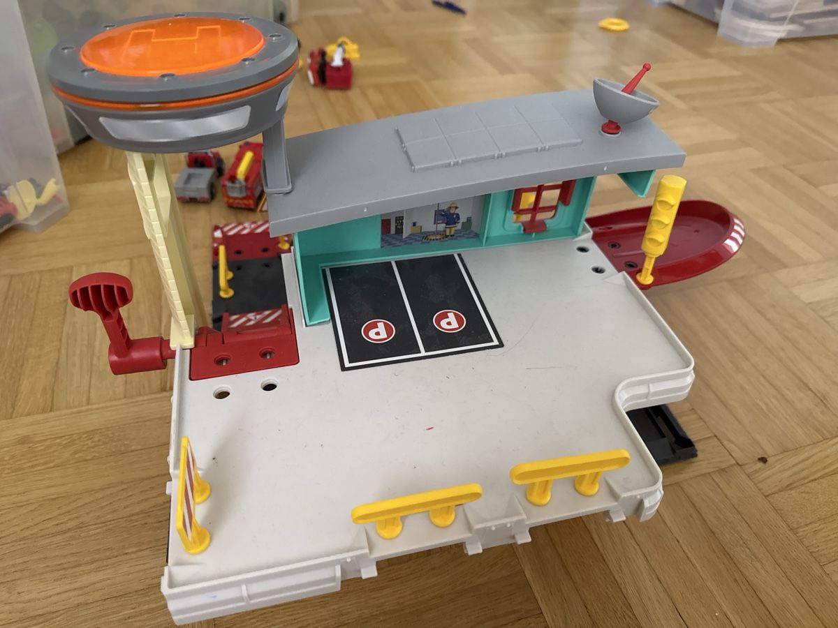 Jouets: Feuerwehrmann Sam Hauptquartier – D'occasion à Umiken par hope2008 2