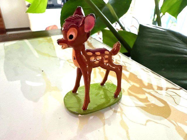 Statuette: MeTaLL ReHkiTz – Usato da Winkel venduto da zeho