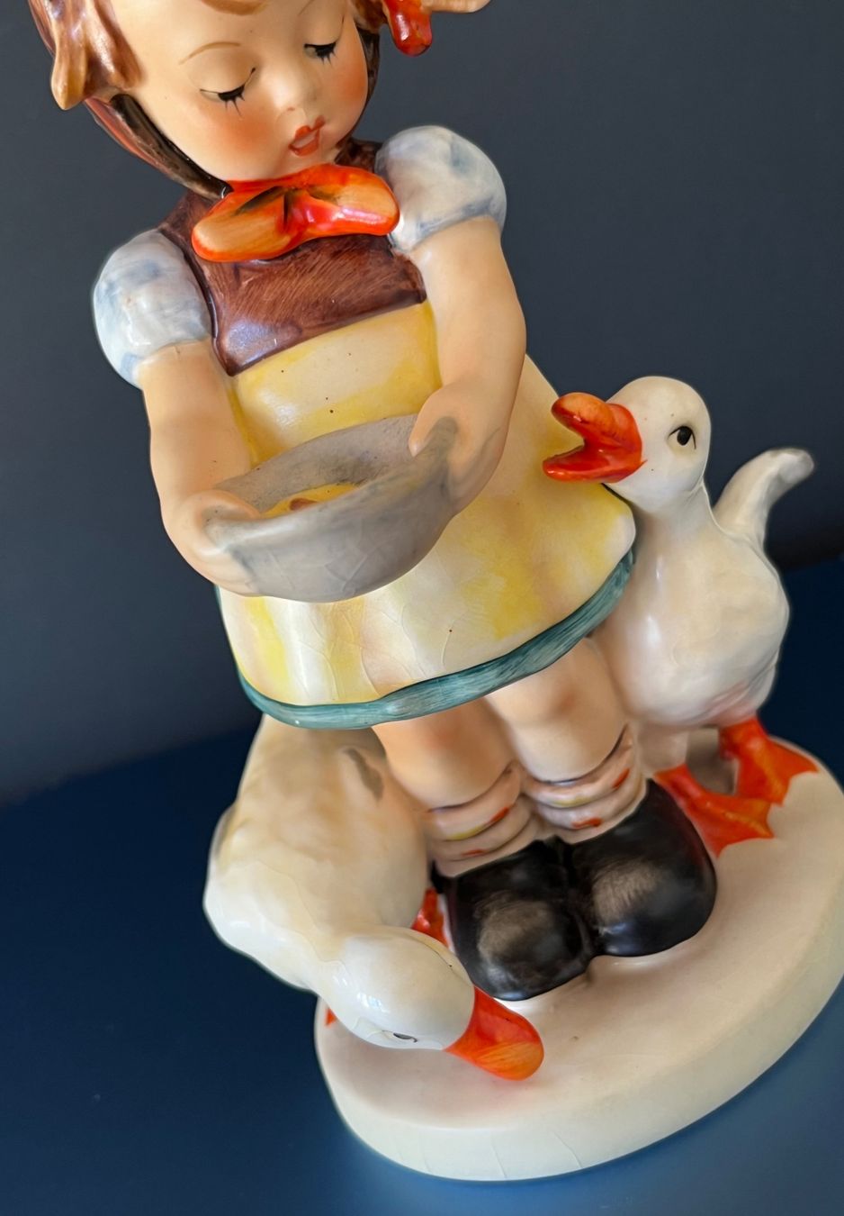 Hummel Figuren: Porzellan Hummel – Gebraucht aus Kandergrund von honey-art_and_more 6