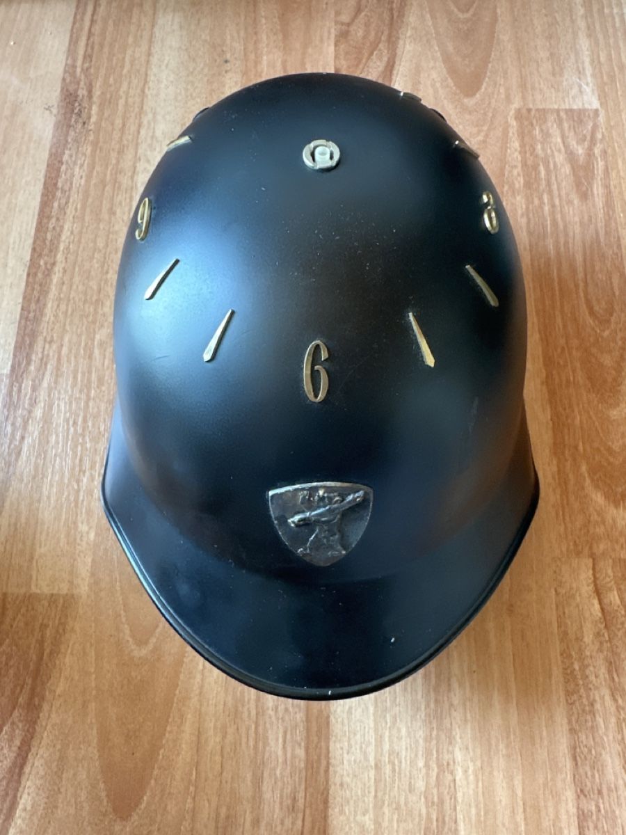 Pompieri: Alter Feuerwehr Helm Schweiz – Usato da St. Gallen venduto da mai_gd7k