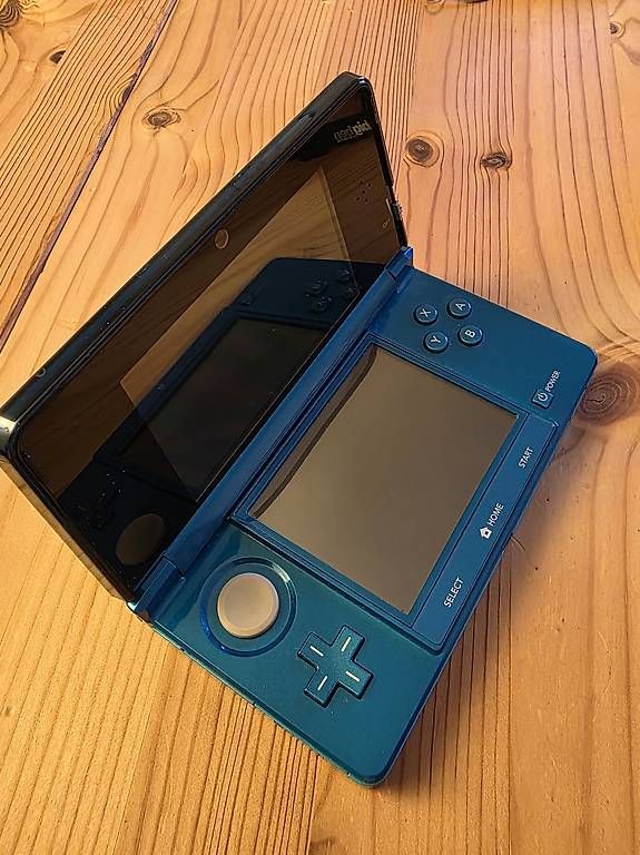 Console: Nintendo 3DS mit Netzteil & Schutzhülle – Usato da Schaffhausen venduto da JG1234 1