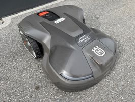 Mähroboter Husqvarna 450X NERA, inklusive Ladestation
