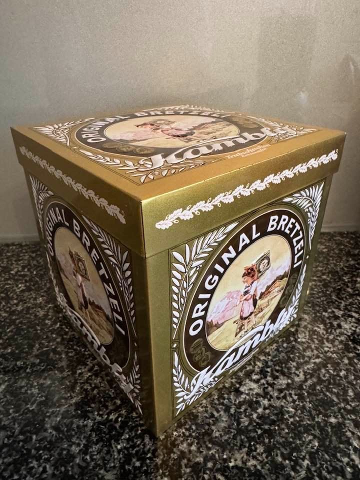 Kambly Altro in Decorazioni & Accessori: Kambly Blechdose 12 cm nostalgisch goldfarben Schweiz – Nuovo (secondo la descrizione) da Oberhofen am Thunersee venduto da Edles_und_Seltenes 4