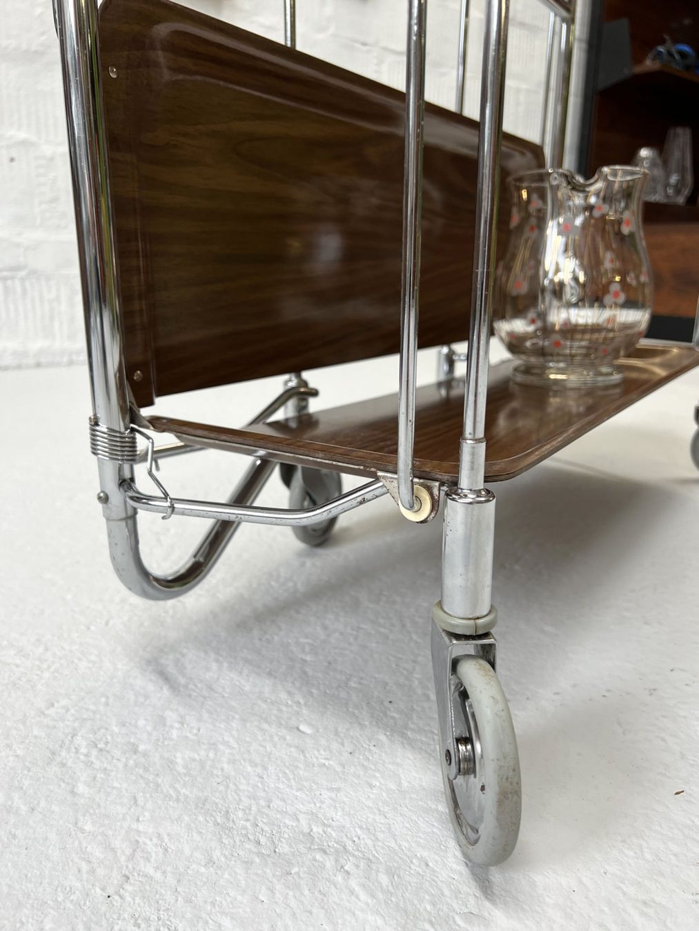 Tische: Vintage Servierwagen - Dinett - Bremshey – Gebraucht aus Walzenhausen von stilvollwohnen 4