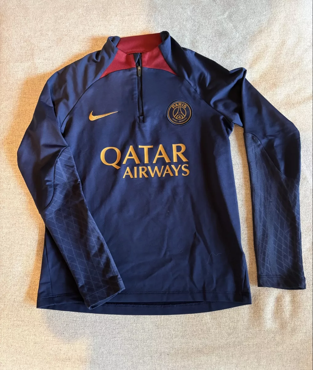 Pullover & Sweatshirts: Pullover  – Gebraucht aus Brienz BE von row_7mxr