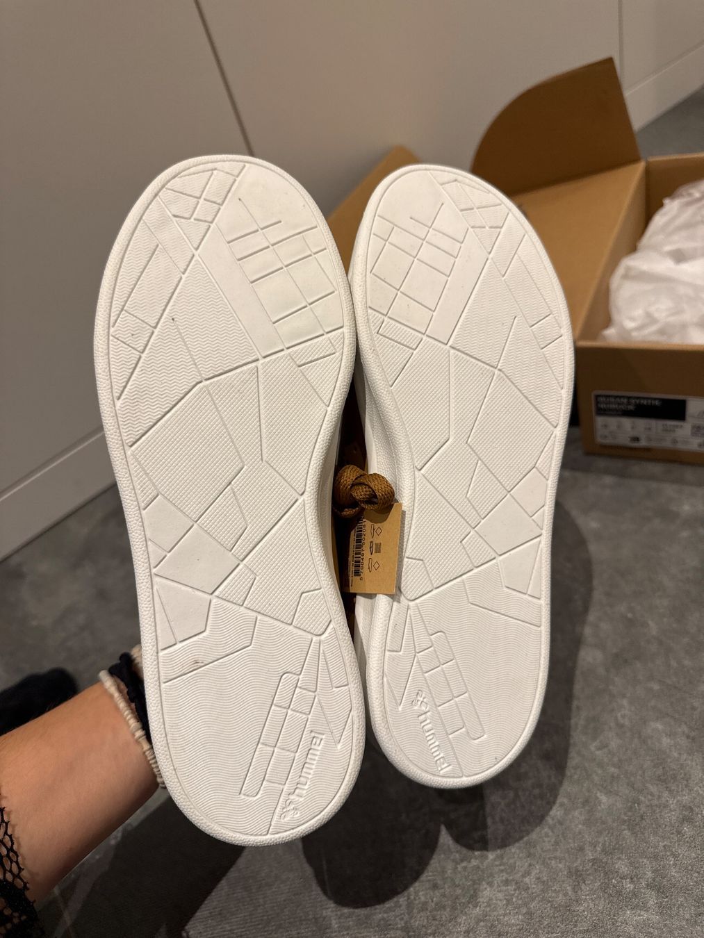 Hummel Scarpe da donna: Sneaker Hummel EU 38 Busan NEU – Nuovo e nell'imballaggio originale da Wila venduto da Amonea 2