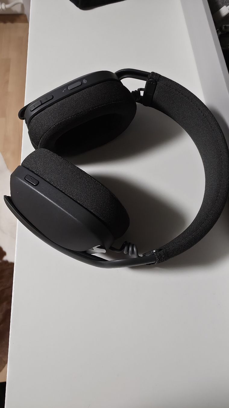 Logitech Kopfhörer: LOGITECH Zone Vibe 100 - Casque Bluetooth – Gebraucht aus Neuchâtel von Vito-rocco