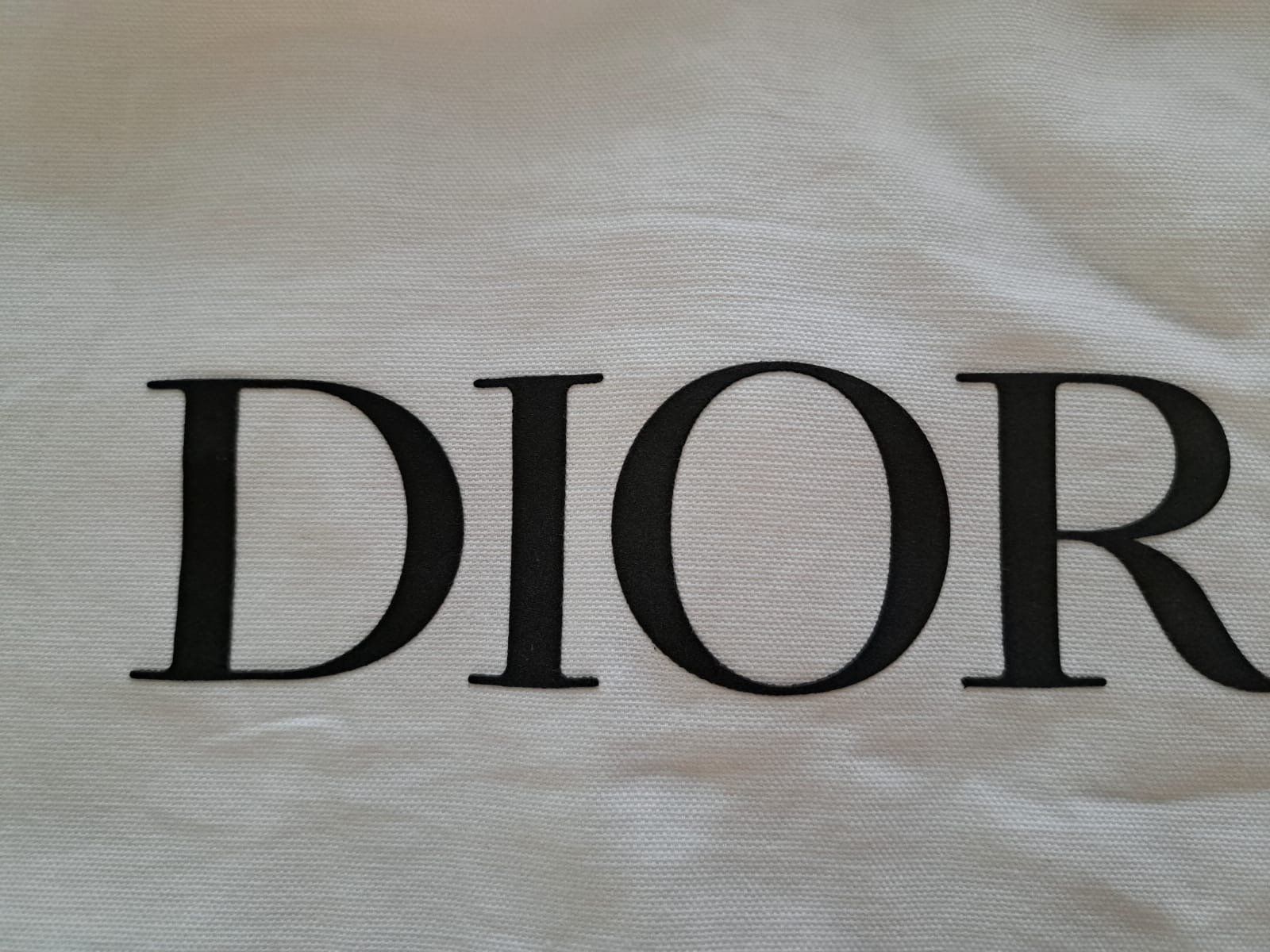 Guardaroba: toller Kleidersack von DIOR – Nuovo e nell'imballaggio originale da Neuhausen am Rheinfall venduto da mariess 1