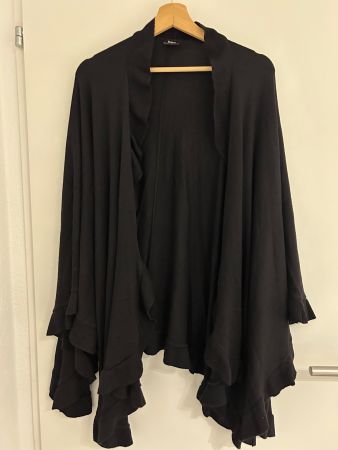 Cape schwarz von Bon Prix