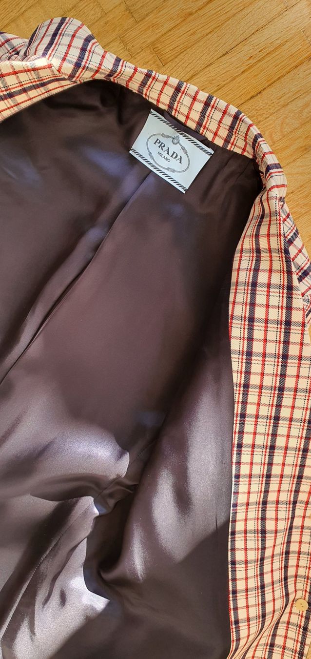Prada Cappotti: Prada Milano Blazer – Nuovo e nell'imballaggio originale da Basel venduto da Kristal4 9