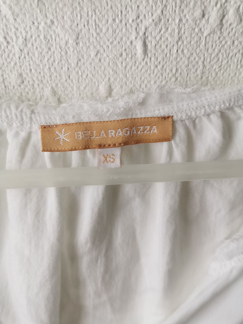 Camicette: 2x weisse Bluse XS-S – Usato da Unterägeri venduto da Fiobi 3