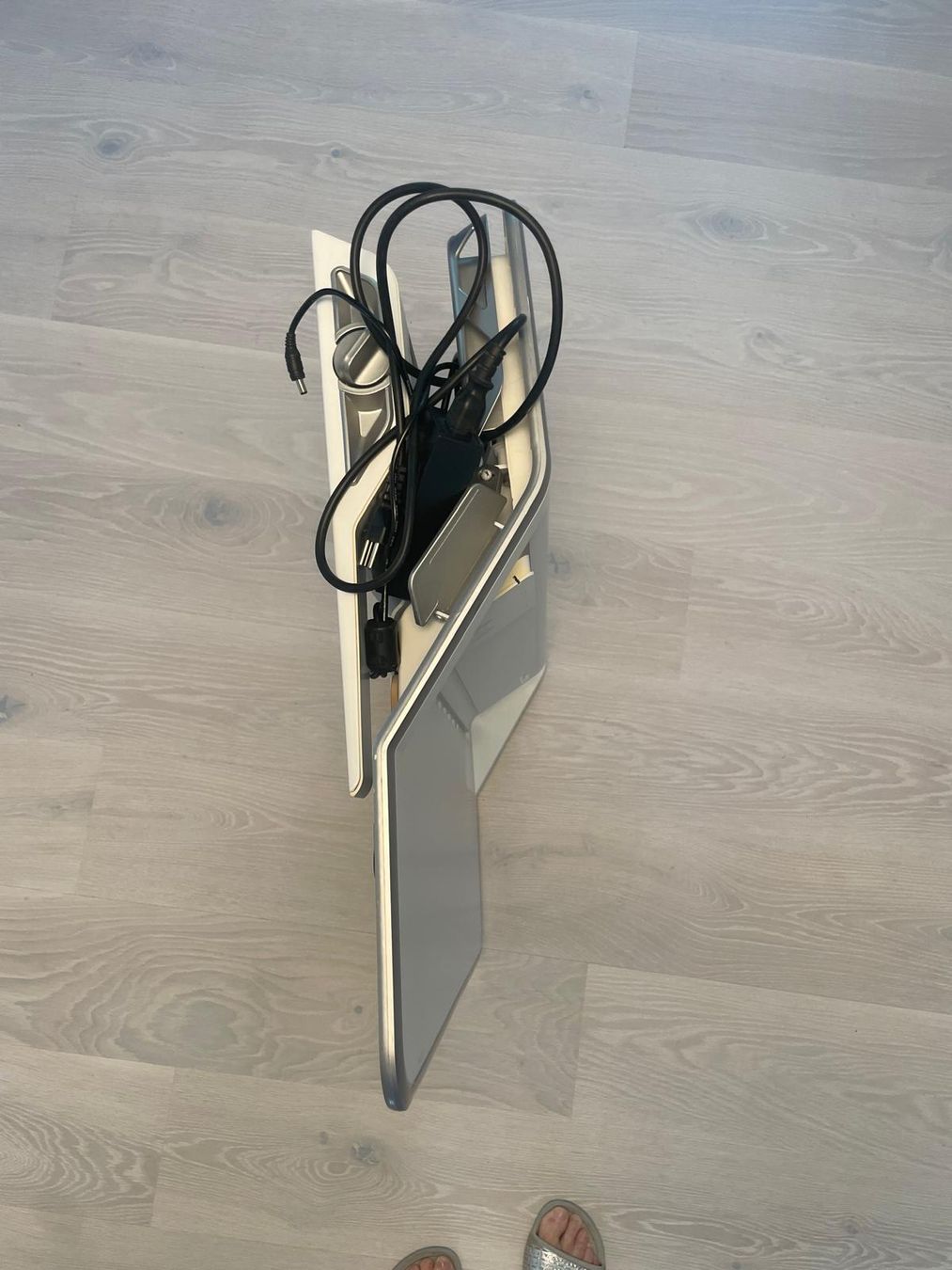 Fellowes Schreibtische: Lotus TM DX Sit-Stand Workstation – Gebraucht aus Bern von ln2 2