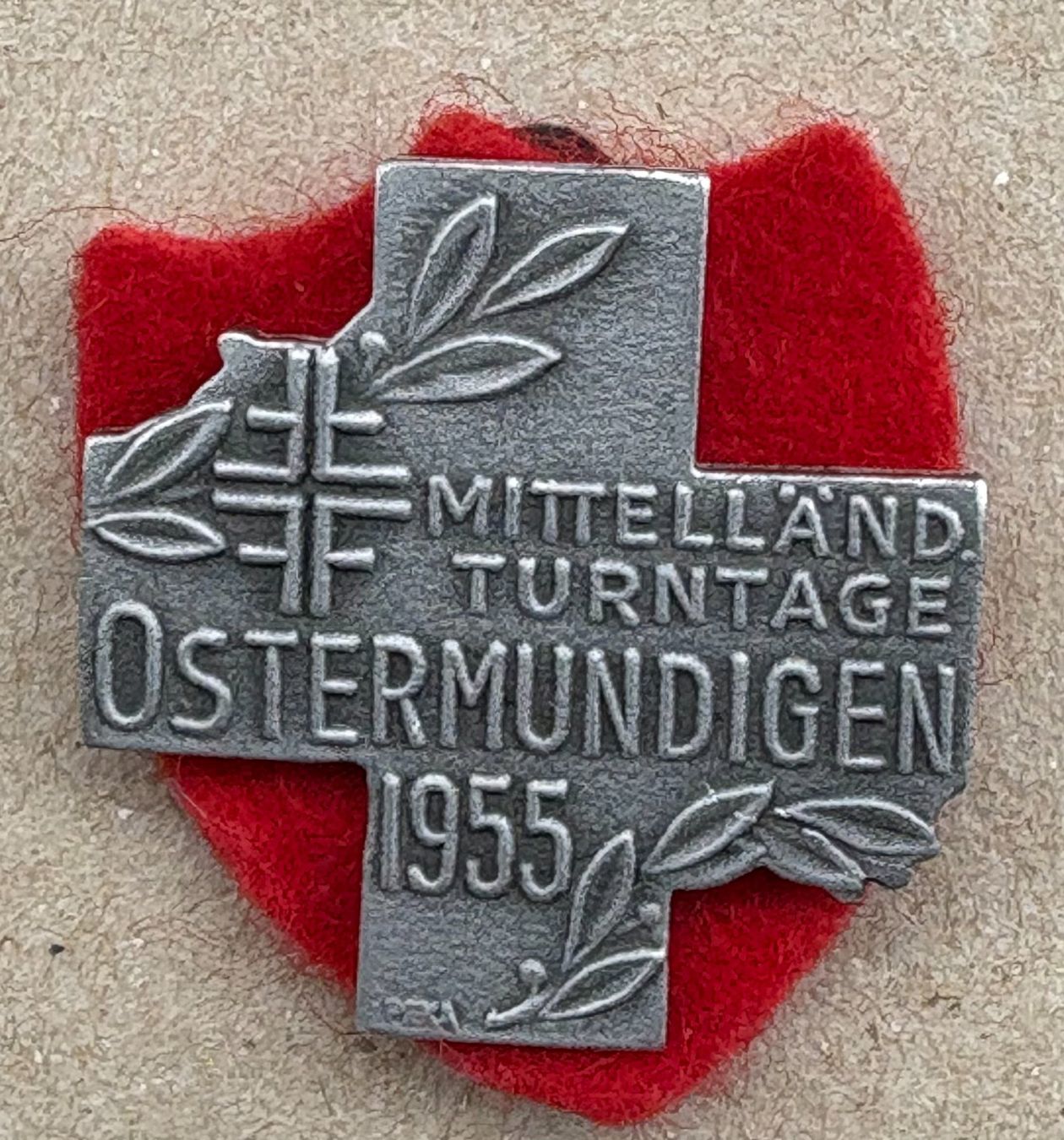 Placchette & Badge: ANSTECKER MITTELLAND TURNTAGE OSTERMUNDIGEN 1955 – Usato da Ostermundigen venduto da Wyatt-Earp