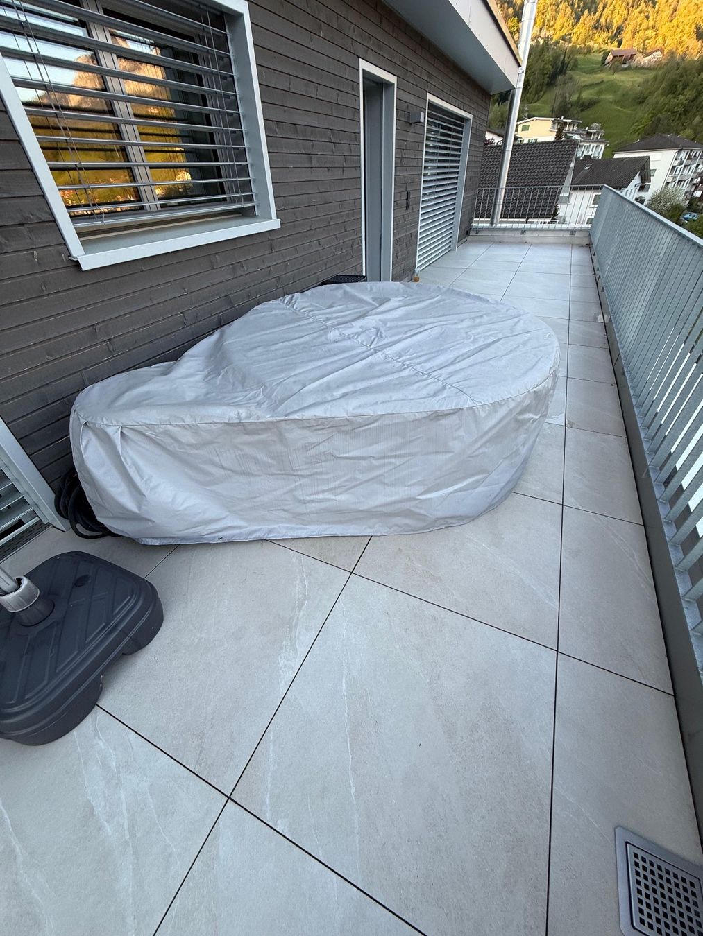 Softub Whirlpool: Softub Legend Whirlpool – Gebraucht aus Steinen von slimbuddy 6