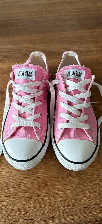Scarpe per ragazze: Converse All Star Kidz Pink Gr. 33,5 – Usato da Zürich venduto da MissSmurfette