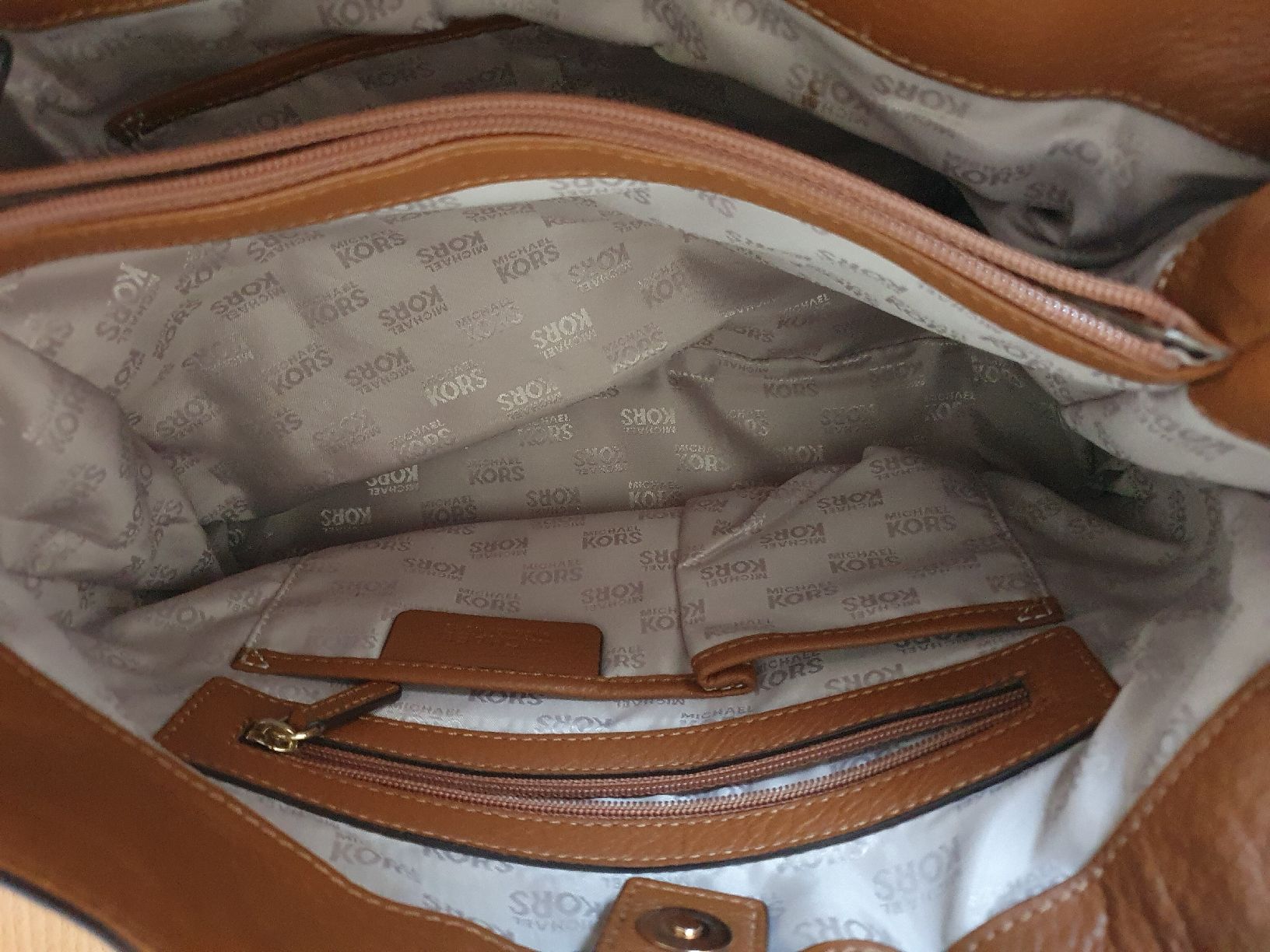 Michael Kors Borse da donna: gebrauchte braune Michael Kors Tasche – Usato da St. Gallen venduto da 1811123 3
