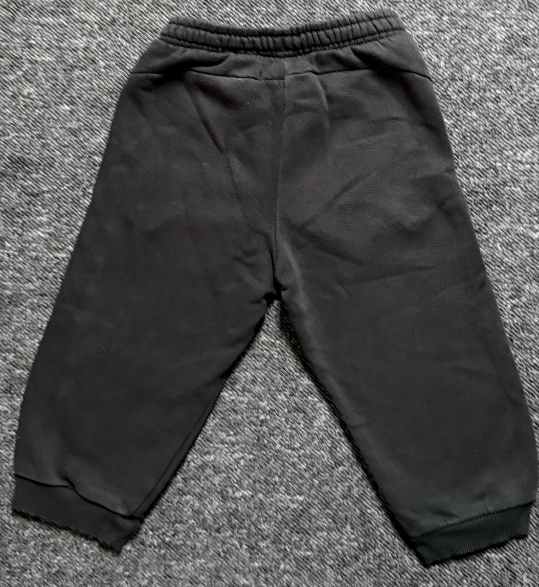 Puma Pantaloni: Coole Puma 3/4 Hose, Kinder Grösse 128 – Usato da Worben venduto da Teddy112 1