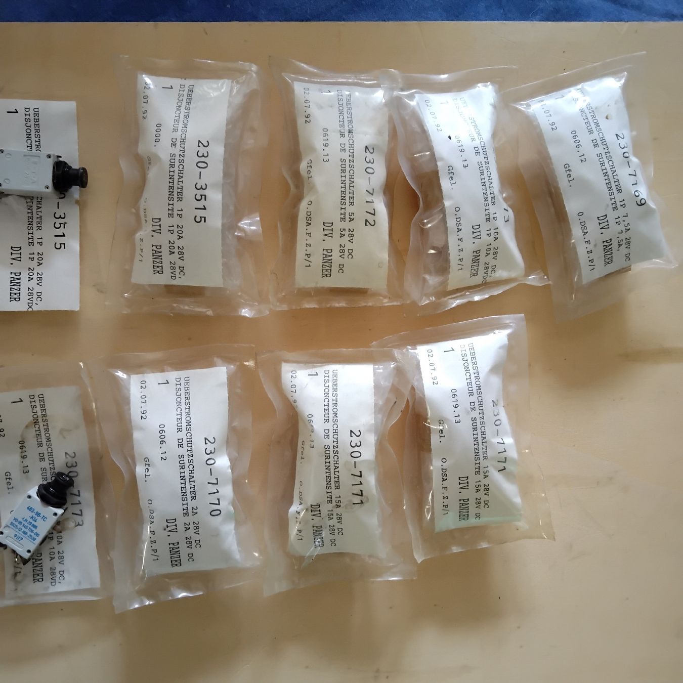 Schalter: Schalter Div. Panzer div. Nummern.  Zustand neu – Neu und originalverpackt aus Bad Ragaz von Pizalun 2