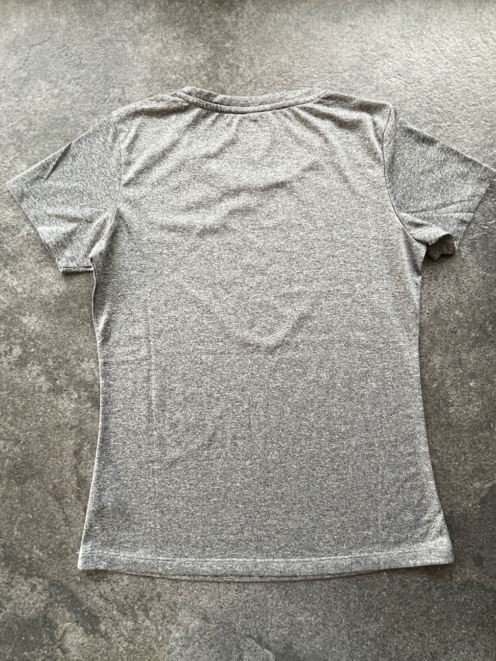 T-Shirts: ACANU Sport T-Shirt - Größe S – Gebraucht aus Kilchberg ZH von Simple.Life 7