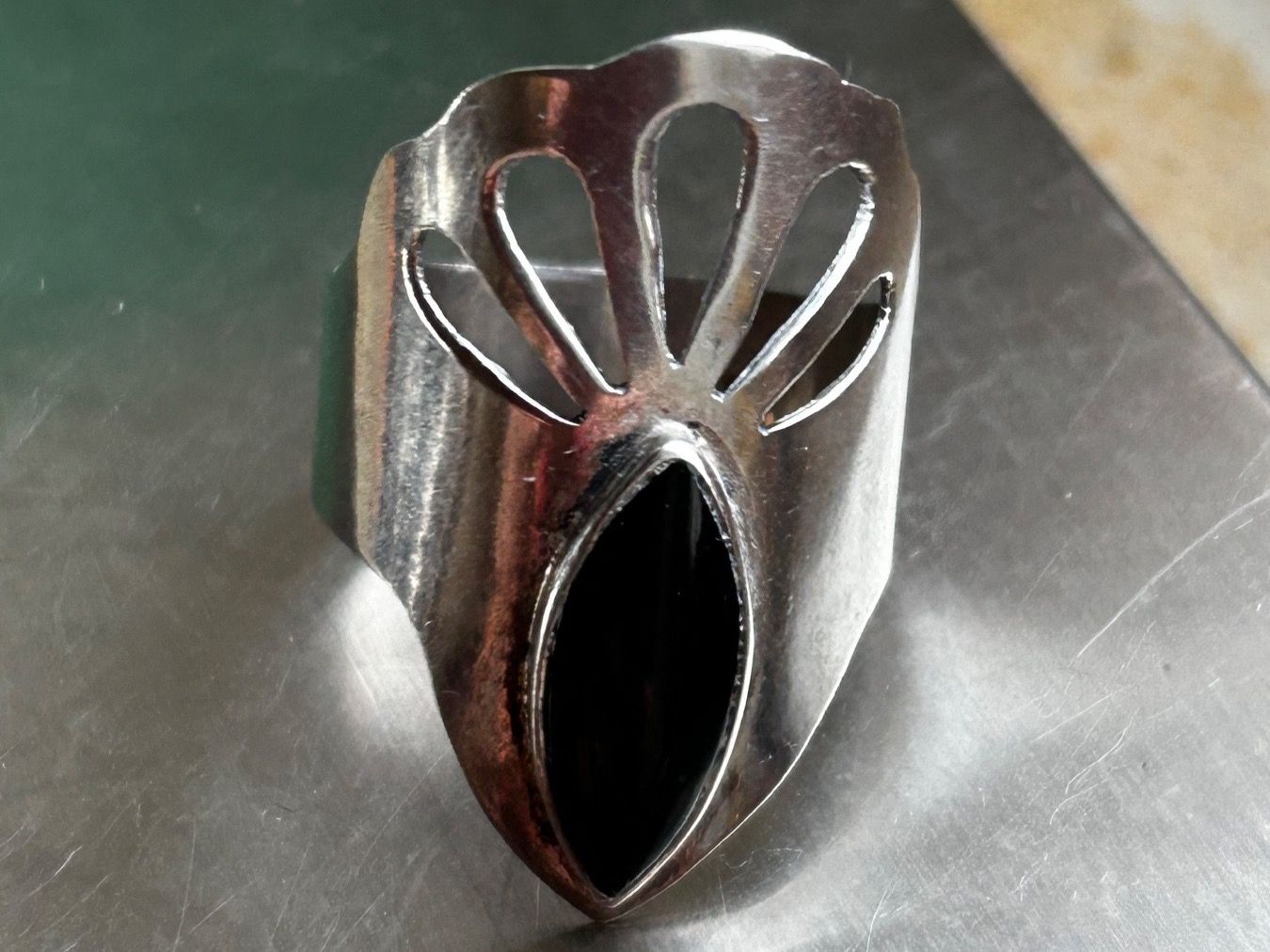 Onyx Anelli: Silberring ONYX Fächer (60) – Usato da Basel venduto da bellespirit 1