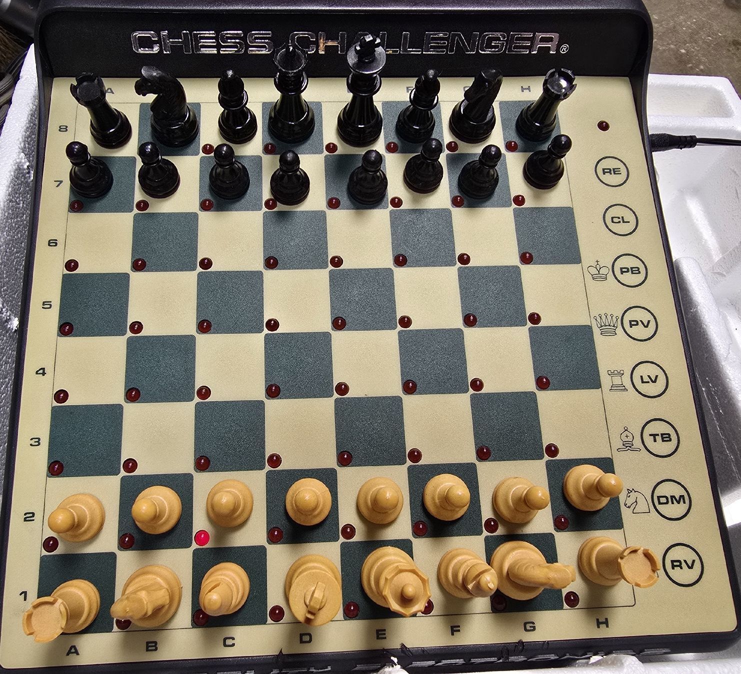 Giochi: Fidelity Sensory Chess Challenger 9  – Usato da Courtemaîche venduto da justine21 4