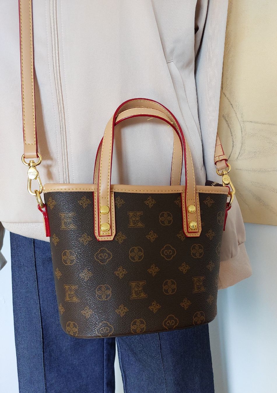 Borse da donna: NEUE Trend Tasche - Umhängetasche – Nuovo e nell'imballaggio originale da Balsthal venduto da Trendline55 1