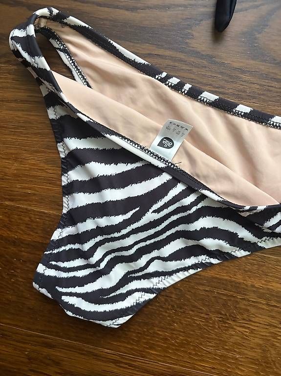 Costumi da bagno & Bikini: Bikini Set Zebra/Schwarz – Nuovo (secondo la descrizione) da Zürich venduto da sho_9b69 1
