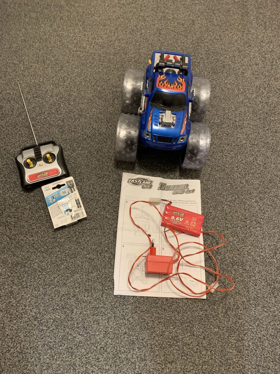 RC4WD Modellismo RC: Ferngesteuertes Auto Thunder Spin mit Licht - Ki61 – Nuovo (secondo la descrizione) da Erlenbach ZH venduto da Ritschly 6