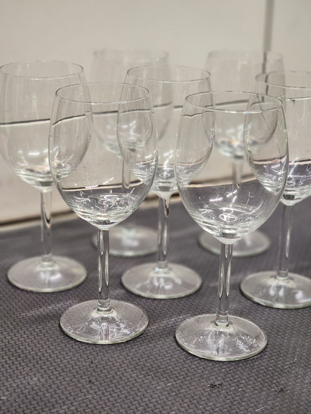 Bicchieri: Set von 7 Weingläsern transparent – Usato da Berneck venduto da erato6 2
